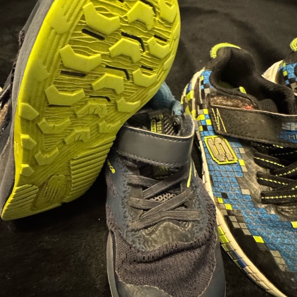 👟 Bundle: 3 Pairs of Boys’ Play Sneakers – Size 12. Saucony, Sketchers, NB - Picture 7 of 13